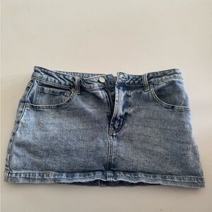 Mini skirt 
Medium denim wash 
Worn once 
Clean no stains